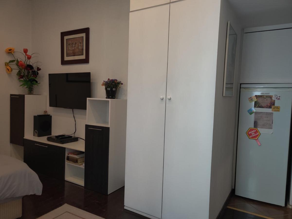Slavija Square Apartment Cvetni Trg Белград Екстериор снимка